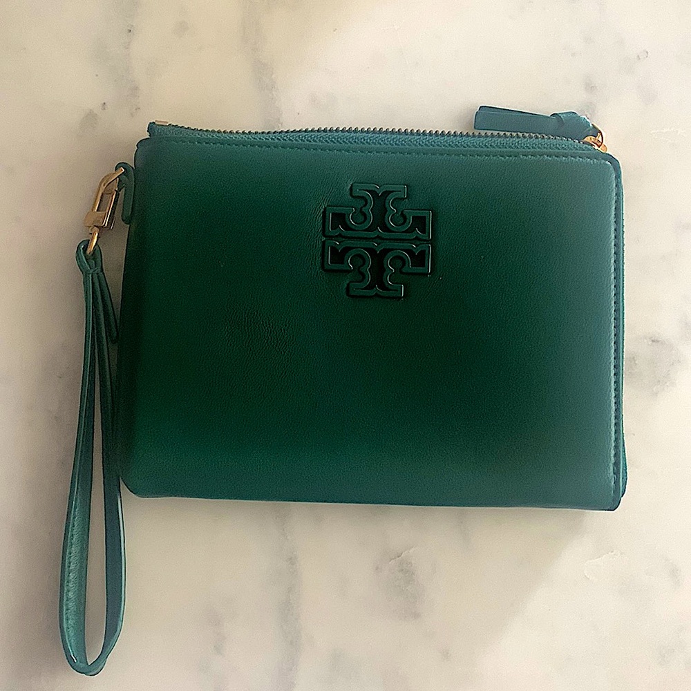 New Tory Burch cardholder zipper 🍀